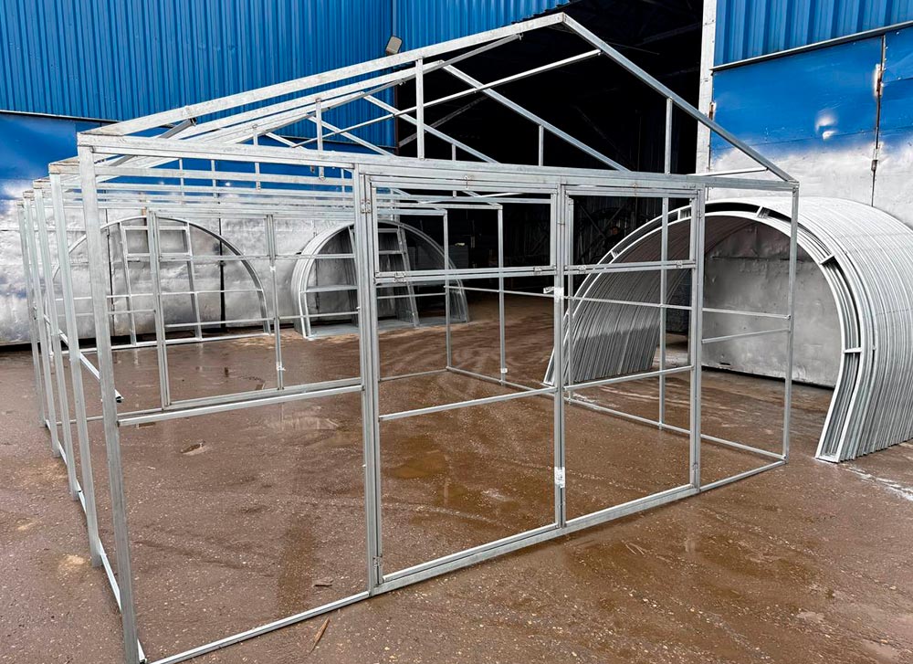 Теплица домиком